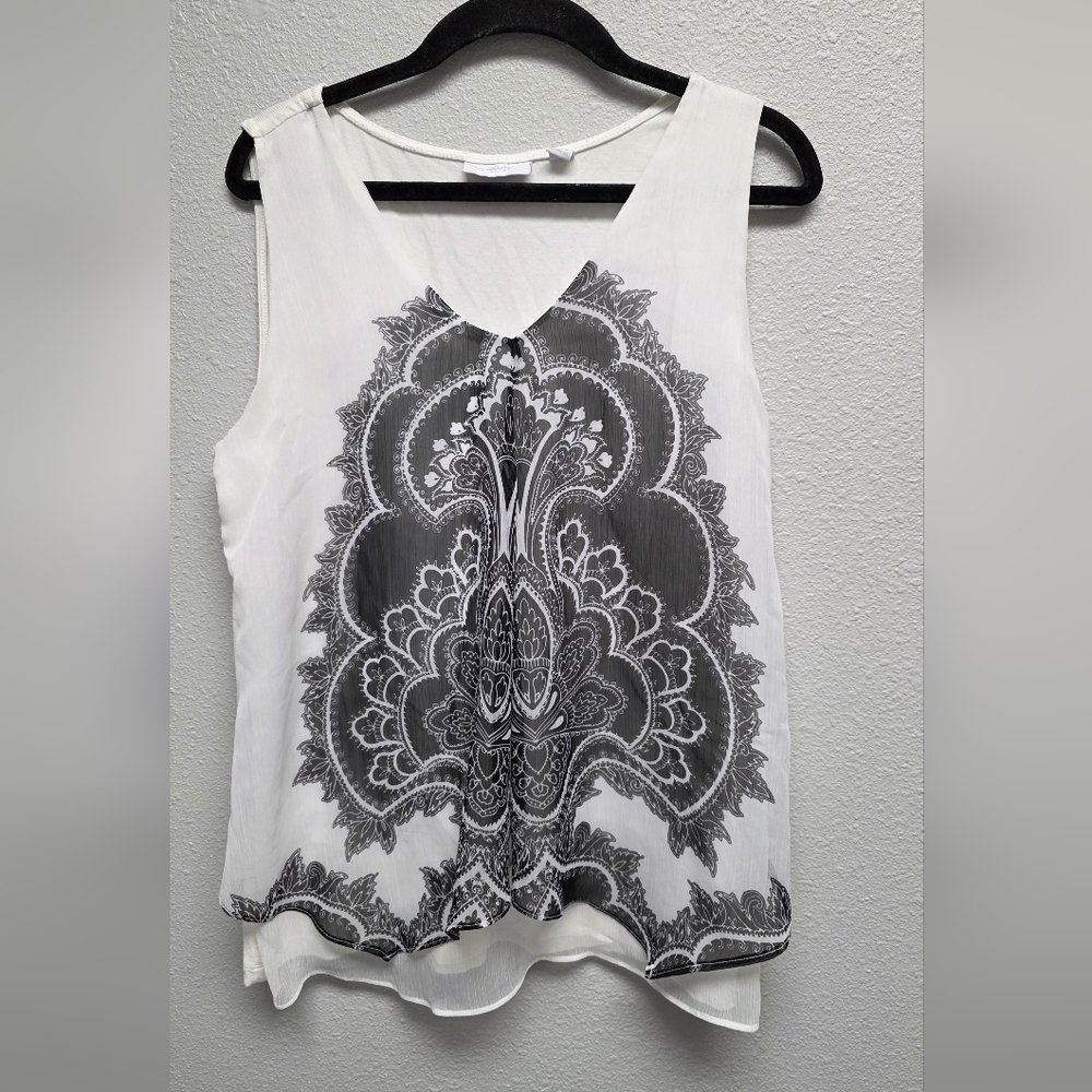 New York & Company Sleeveless‎ Sheer Blouse Size Medium